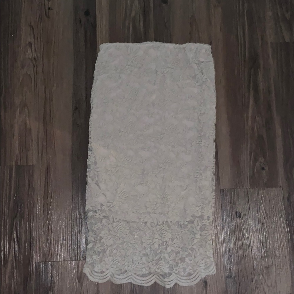 beige pencil skirt